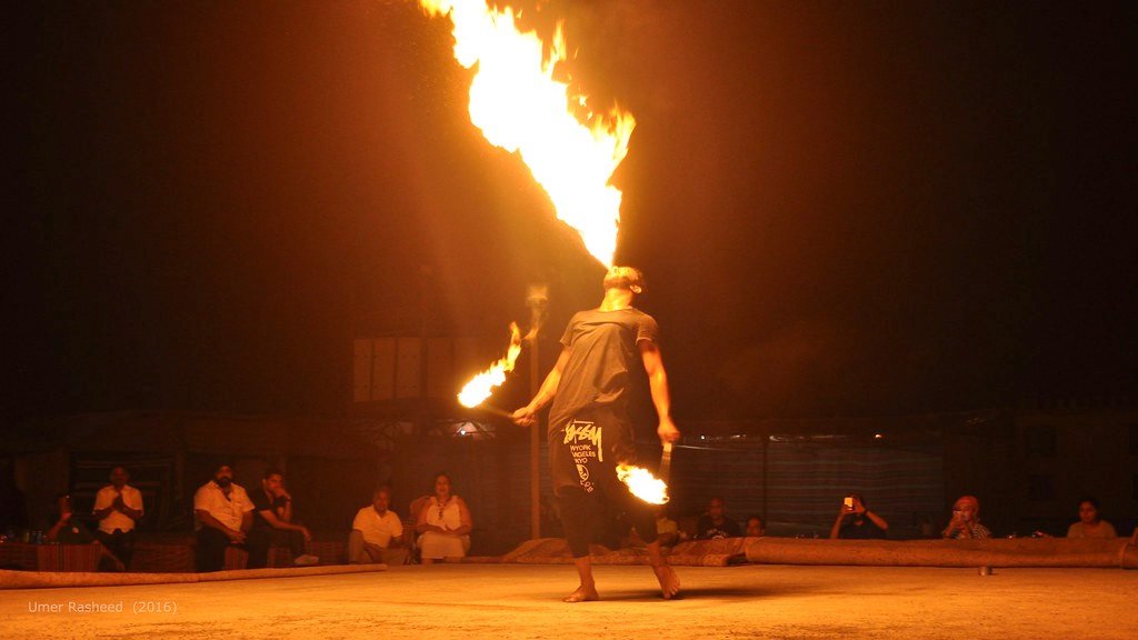 Top 5 Places to Watch Fire Shows in Dubai